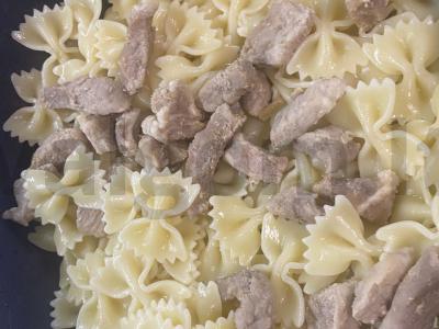 Farfalle makaronai su kiauliena ir grietinėlės-sūrio padažu Žingsnis 5