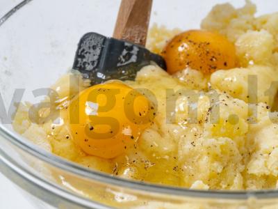 Rulėtas su bulvėmis ir šonine Žingsnis 3