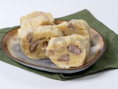 Rulėtas su bulvėmis ir šonine pagrindine nuotrauka