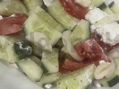 Salotas „Nuotaika“ su sūriu pagrindine nuotrauka