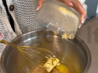 Pistacijų sausainiai su aviečių ir mandarinų džemu Žingsnis 1