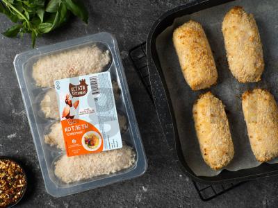 Kotletai pomidorų-grietinėlės padaže Žingsnis 1