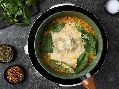 Kotletai pomidorų-grietinėlės padaže Žingsnis 4