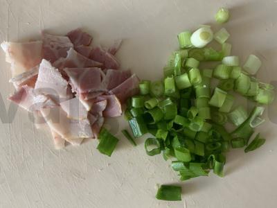 Perlinių kruopų ir sorų košė su Himalajų druska ir šonine. Žingsnis 2