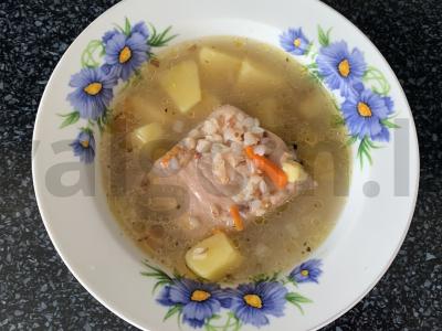 Sriuba su kiaulienos šonkauliais ir grikių koše pietums Žingsnis 7