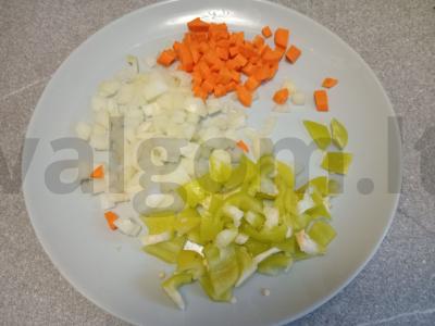 Perlovka su daržovėmis ir troškiniu Žingsnis 2