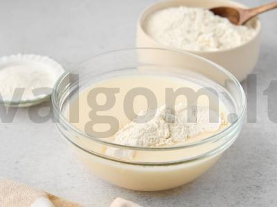 Užkandžių blynai su varške ir sūriu Žingsnis 3