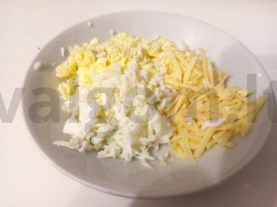 Bulvių košė su kiaušiniu, cukinijų ikra ir sūriu Žingsnis 4