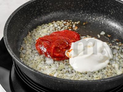 Grikių kotletai su padažu Žingsnis 7