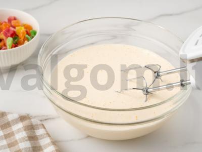 Keksiukai su grietine ir cukatais Žingsnis 1