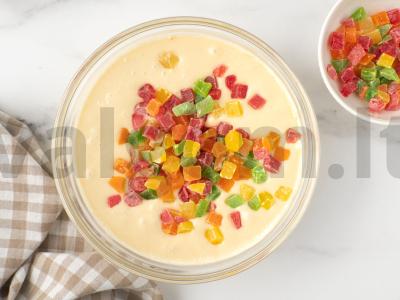 Keksiukai su grietine ir cukatais Žingsnis 3