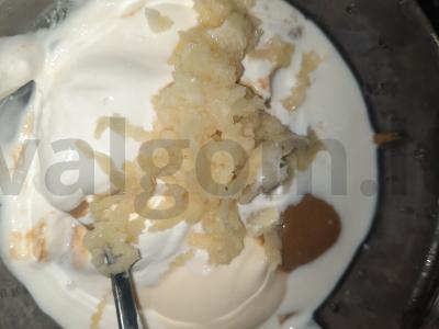 Cezario salotas su garstyčiomis ir česnaku Žingsnis 3