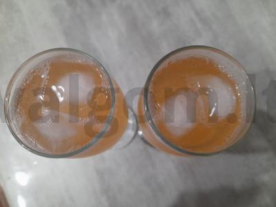 Kokteilis iš daugiasluoksnio vaisių sulčių Žingsnis 3