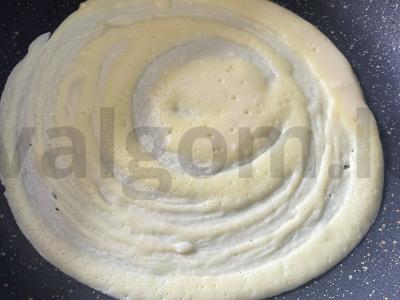 Blynai su graikiniais riešutais ir bananais Žingsnis 3