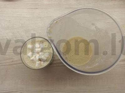 Obuolių-bananų kokteilis su kefyru Žingsnis 3