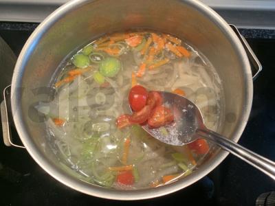 Svogūnų sriuba su vištienos krūtinėle Žingsnis 7