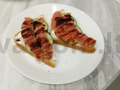 Sumuštinis su raudonąja žuvimi ir agurku Žingsnis 5