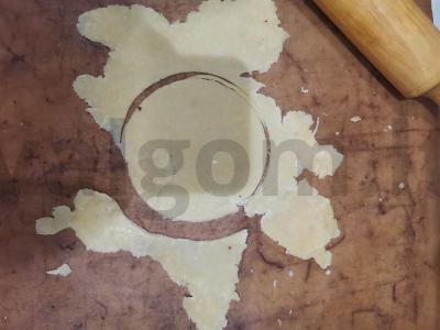 Mini pyragai su vyšniomis iš trapios tešlos Žingsnis 11