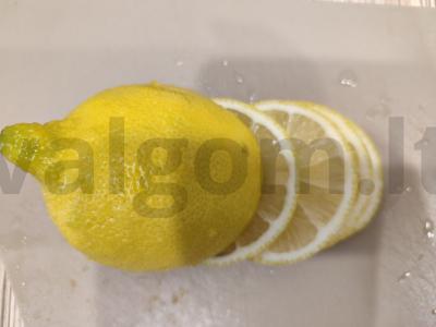 Obuolių, citrinos ir mandarinų kompotas Žingsnis 2