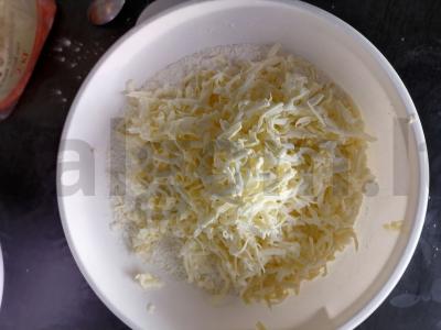 Karališkoji varškės pyragas su vyšnių uogiene Žingsnis 2