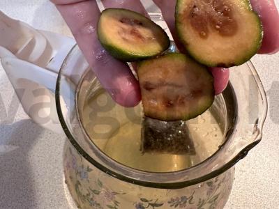 Natūralus arbata su jazminais, feijoa ir mandarinų Žingsnis 1