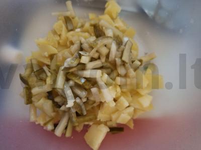 Salotas „Žieminis“ su virta dešra Žingsnis 2