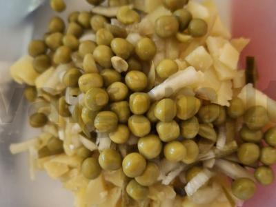 Salotas „Žieminis“ su virta dešra Žingsnis 3