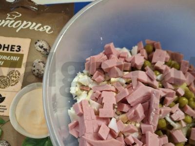 Salotas „Žieminis“ su virta dešra Žingsnis 6