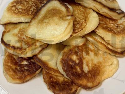 Kefyro paplotėliai iš mielinės tešlos su rauginiu pagrindine nuotrauka