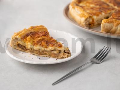 Sūrio ir grybų pyragas pagrindine nuotrauka