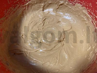 Kremas-sūris su virta saldžia grietinėle tortui Žingsnis 3