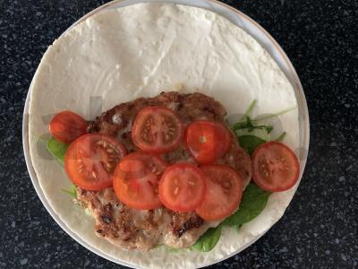 Tortilija su kalakutienos kotletu ir daržovėmis Žingsnis 10