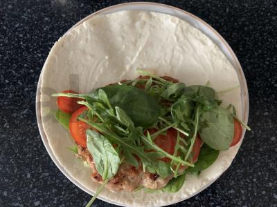 Tortilija su kalakutienos kotletu ir daržovėmis Žingsnis 11