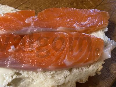 Silpnai sūdyta upėtakis pagrindine nuotrauka