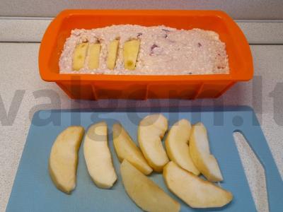 Varškės apkepas su obuoliu ir vyšnia Žingsnis 4