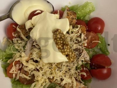 Salotas su vištiena ir česnakiniais skrudintais duoneliais Žingsnis 7