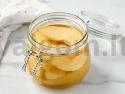 Kriaušės skiltelėmis sirupe Žingsnis 6