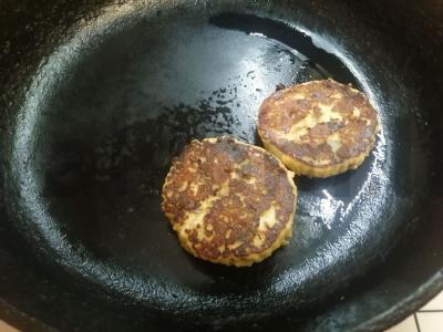 Varškės sūreliai su džiovintais vaisiais Žingsnis 6