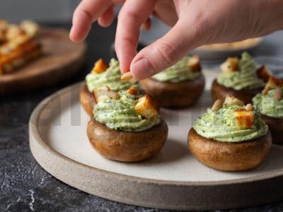 Įdaryti šampinjonai su pesto Žingsnis 7