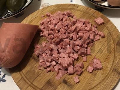 Olivjė su servelatu Žingsnis 1