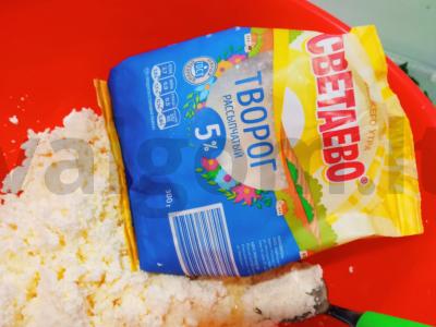 Skani varškė su kriaušėmis, apelsinais ir medumi Žingsnis 1