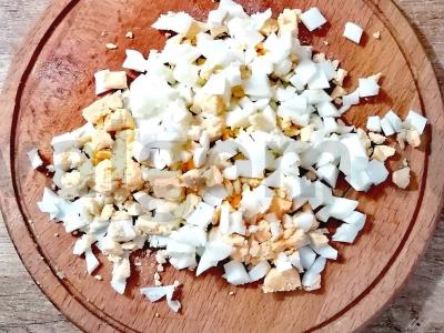 Salotos su marinuotais agurkais „Rudens“ Žingsnis 6