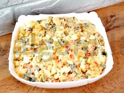 Salotos su marinuotais agurkais „Rudens“ Žingsnis 8