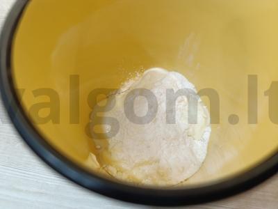 Sūrio blynai grietinės padaže Žingsnis 4