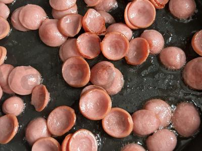 Greita solyanka su daržovėmis ir dešrelėmis Žingsnis 2