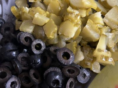 Greita solyanka su daržovėmis ir dešrelėmis Žingsnis 4