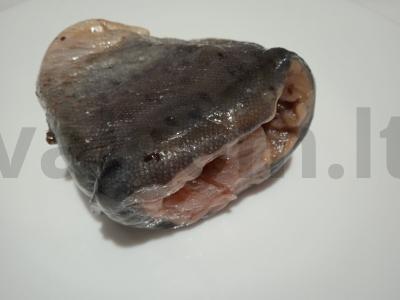 Sūdyta lašiša su jūros druska, baltais ir rožinis pipiras Žingsnis 5