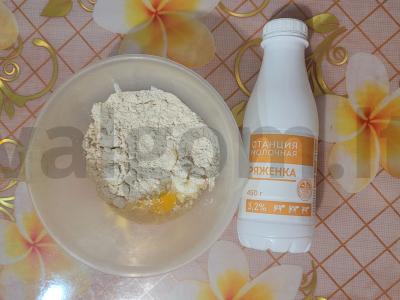 Avižų blynas su braškėmis ir kartoku šokoladu Žingsnis 1