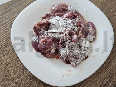 Kepenėlės sūrio padaže lėtoje viryklėje Žingsnis 3