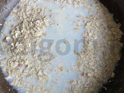 Patingėlių omletinė avižinė košė su vyšniomis Žingsnis 2